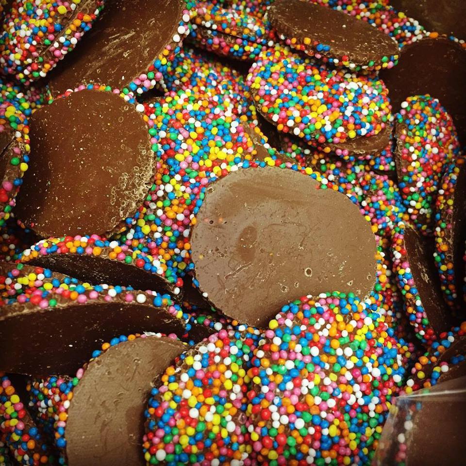Milk Choc Giant Speckles